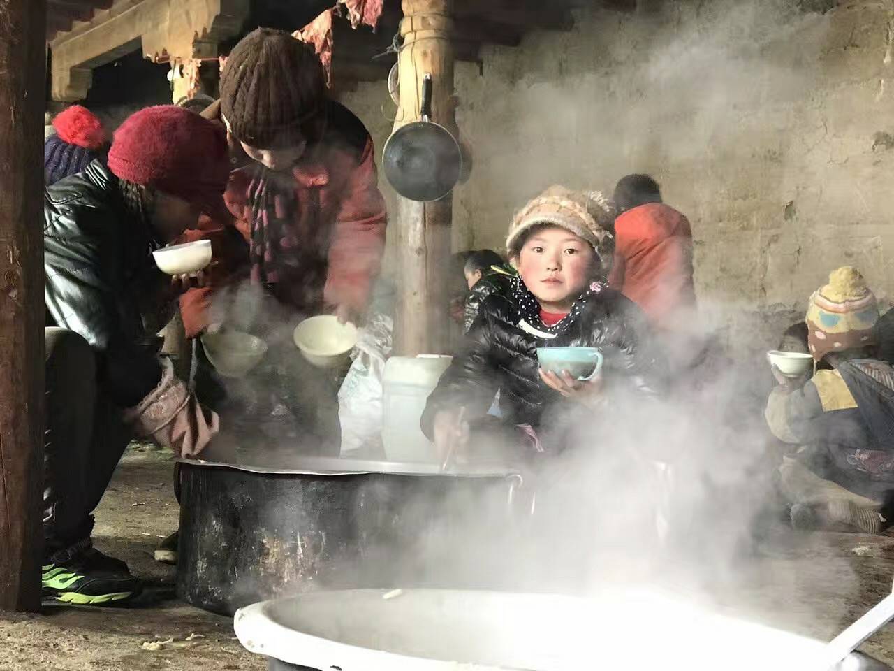 星空平台-星空(中国)一站式服务平台公益回顾丨家国同欢月同圆 温暖满载甘孜州(图10) 星空平台-星空(中国)一站式服务平台公益回顾丨家国同欢月同圆 温暖满载甘孜州(图10)