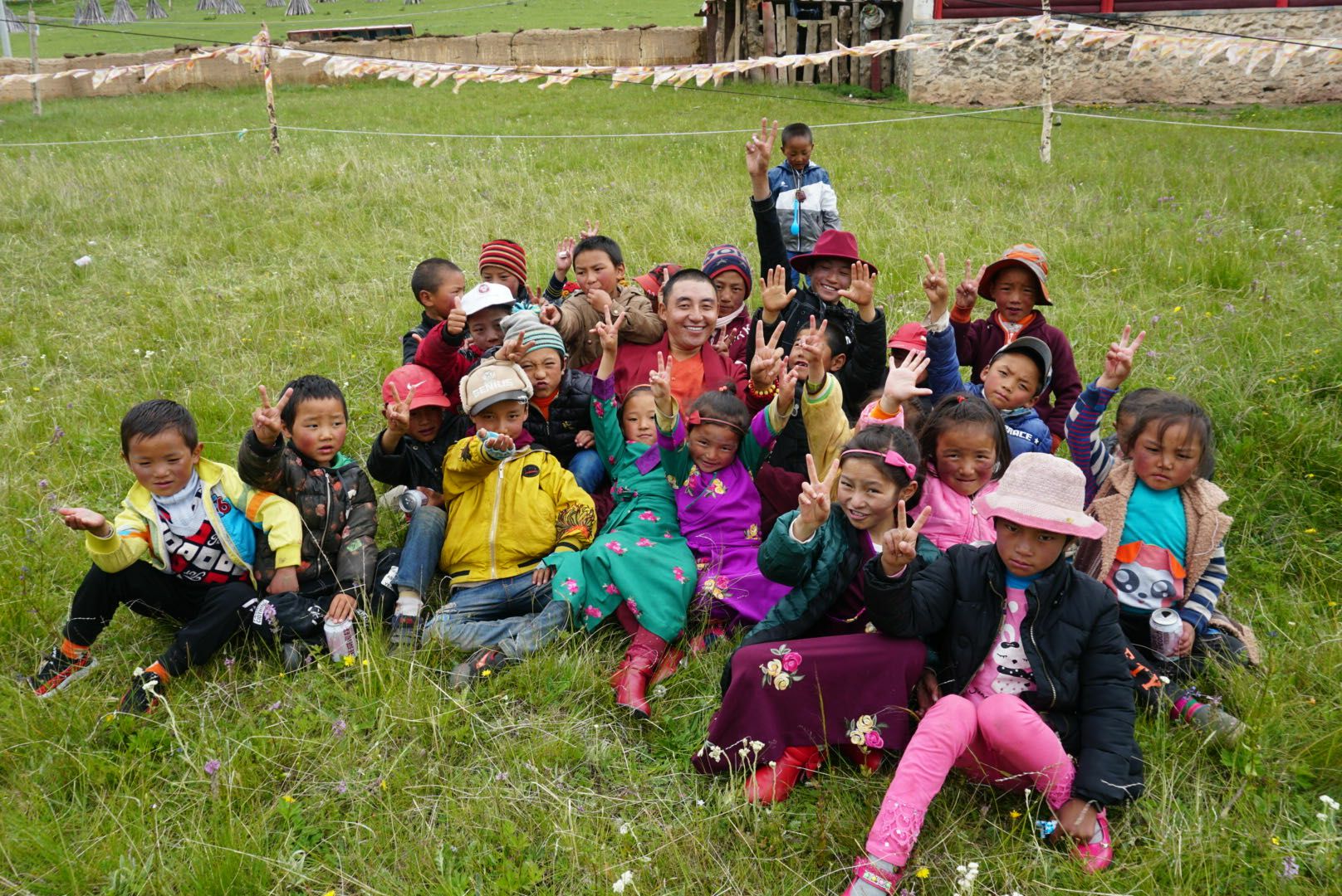 星空平台-星空(中国)一站式服务平台公益回顾丨家国同欢月同圆 温暖满载甘孜州(图14) 星空平台-星空(中国)一站式服务平台公益回顾丨家国同欢月同圆 温暖满载甘孜州(图14)